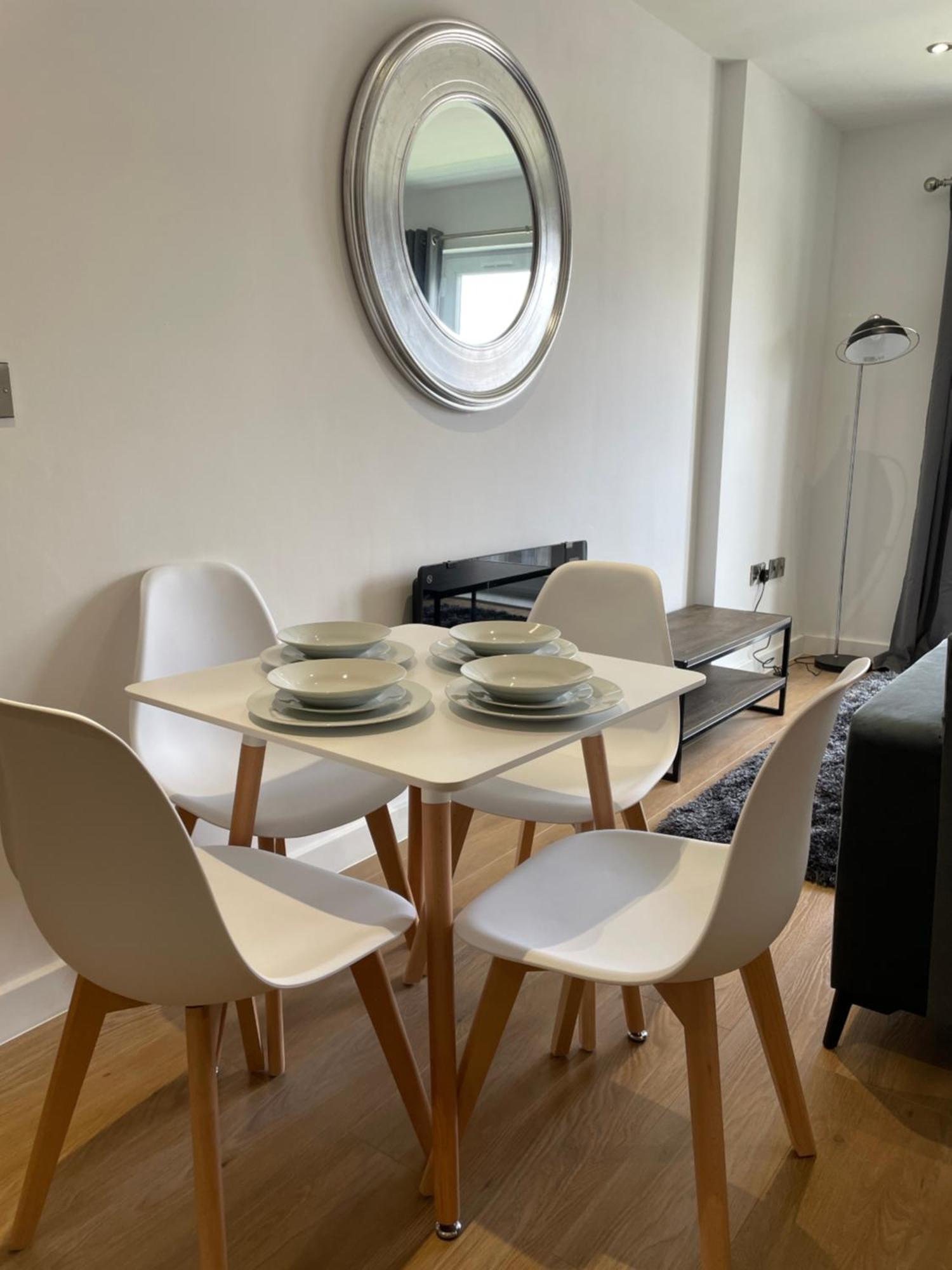 Stylish And Modern 2Br Apartment With Parking Sheffield Esterno foto