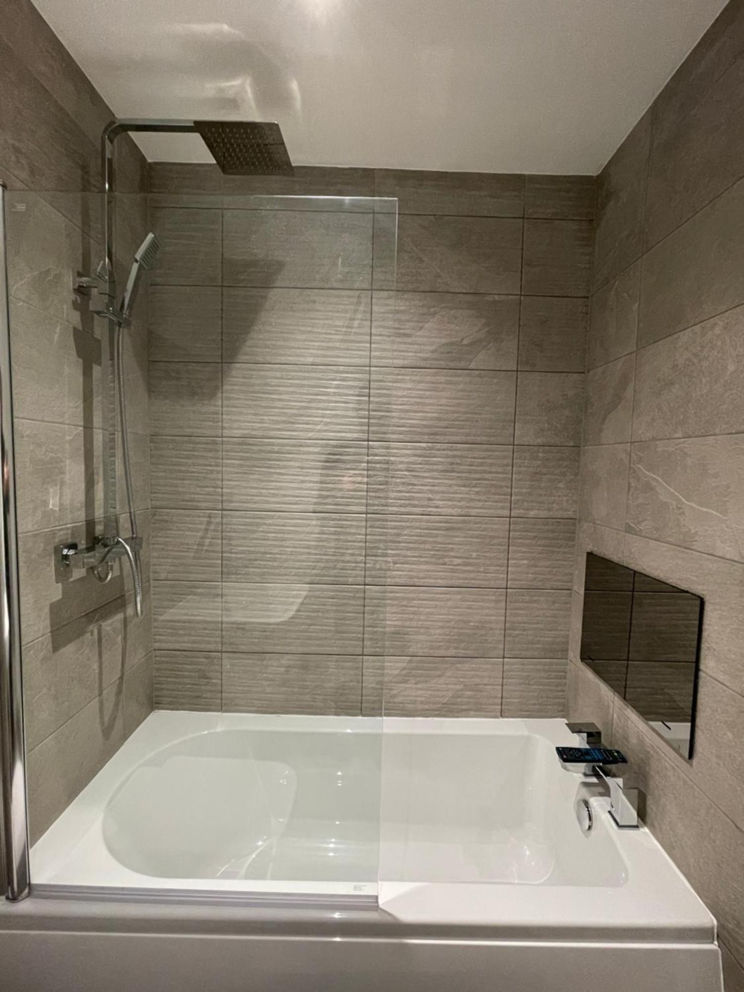 Stylish And Modern 2Br Apartment With Parking Sheffield Esterno foto