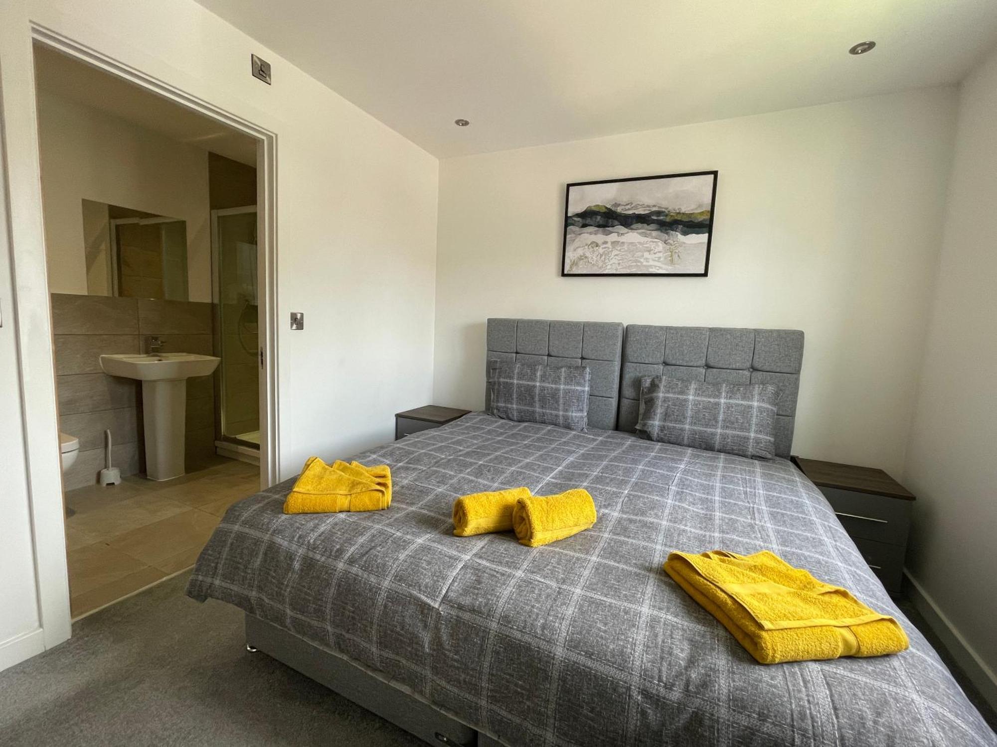Stylish And Modern 2Br Apartment With Parking Sheffield Esterno foto